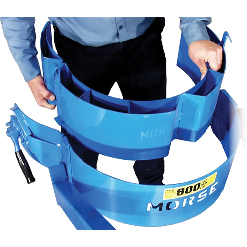 Ensemble de l&egrave;ve-baril manuel inclinable, Baril de 55 gal. US (45 gal. imp.), Capacit&eacute; 800 lb/363 kg OSI Industrial Sales