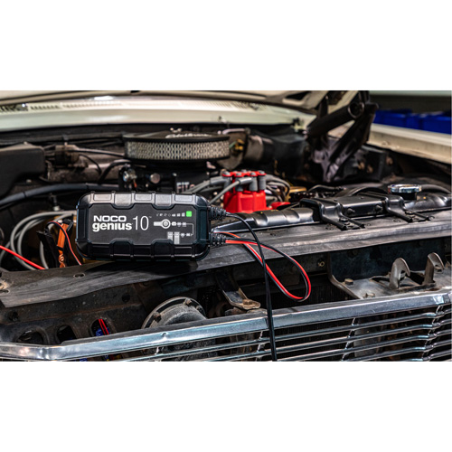 Genius&reg; 10 10-Amp Battery Charger OSI Industrial Sales