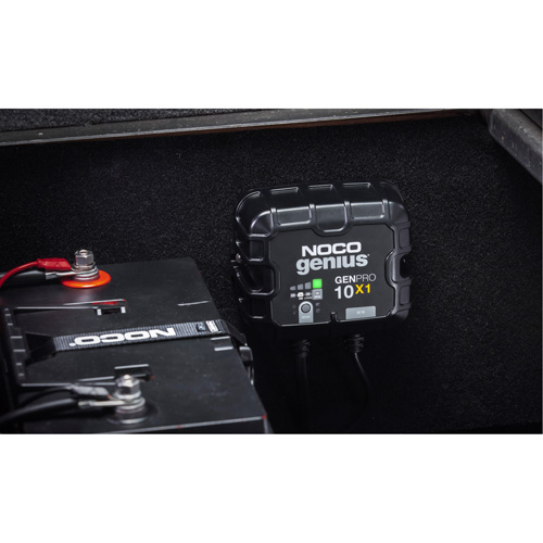 Chargeur de batterie embarqu&eacute; &agrave; 1 sortie de 10 amp&egrave;res GenPro10X1 Genius OSI Industrial Sales