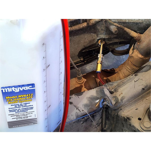 Syst&egrave;me de remplissage de liquide de transmission automatique de 2,5 gallon OSI Industrial Sales