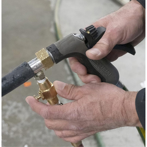 Outil de rinçage &agrave; contre-courant pour radiateur avec air OSI Industrial Sales