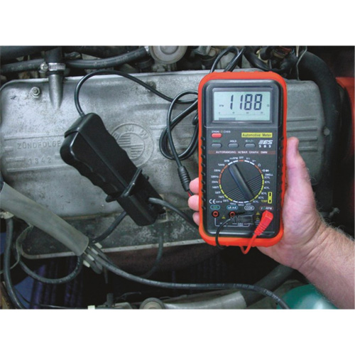 Multim&egrave;tre automobile de luxe avec fonctions r&eacute;gime moteur et temp&eacute;rature OSI Industrial Sales