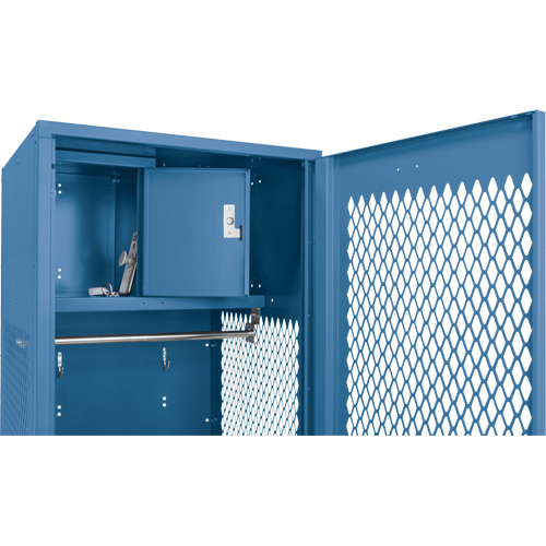Casier pour &eacute;quipement avec porte, Acier, 24" la x 18" p x 72" h, Bleu fonc&eacute; OSI Industrial Sales