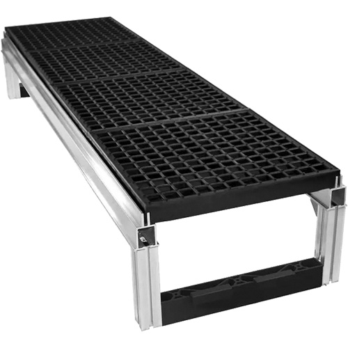 Trousse de plateforme de travail modulaire en aluminium &agrave; drainage ouvert FOUNDATION, 18" la x 72" pr, Capacit&eacute; de 400 lb, Enti&egrave;rement soud&eacute; OSI Industrial Sales