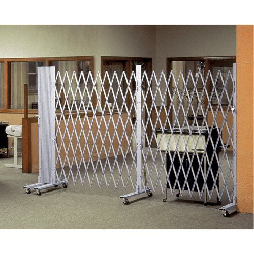 Barri&egrave;res extensibles portatives, Emboîtables, 72" lo x 72" h, Argent OSI Industrial Sales