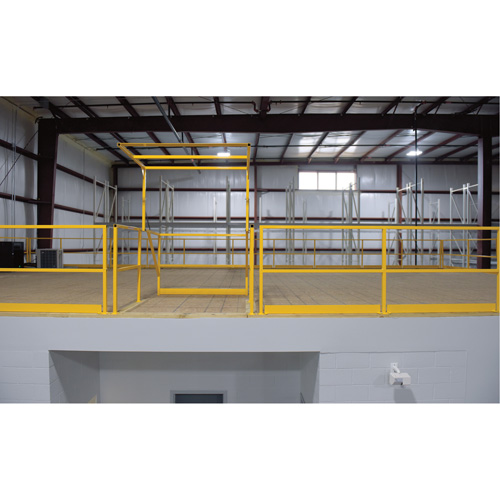 Barri&egrave;re de s&eacute;curit&eacute; pour mezzanine, 68-1/2" lo x 42" ha, 80-1/16" &eacute;lev&eacute;e, Jaune OSI Industrial Sales