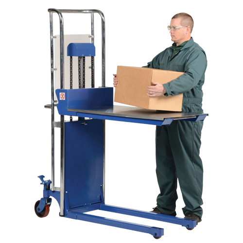 Gerbeur Hefti-Lift, M&eacute;canisme Pompe au pied, Capacit&eacute; de 300 lb, Levage max de 59" OSI Industrial Sales