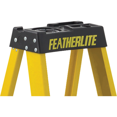 Industrial Heavy-Duty Stepladders (6900 Series), 4', Fibreglass, 300 lbs. Capacity, Type 1A OSI Industrial Sales