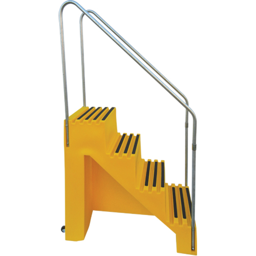 Escabeau industriel, 4 marches, 43" x 22-1/2" x Hauteur 66" OSI Industrial Sales
