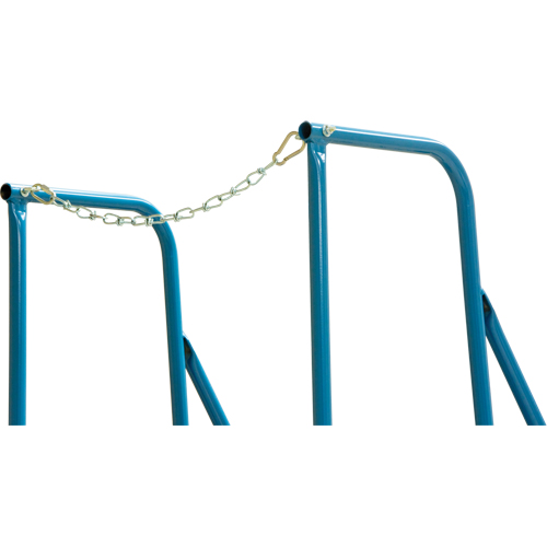 Escabeau roulant avec rails pour acc&egrave;s &agrave; une remorque, 4 marches, Largeur de la marche 22", Hauteur de la plateforme 37", Acier OSI Industrial Sales