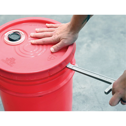 Cl&eacute; pour baril, Ouverture de 3/4"/2", Poign&eacute;e 9-1/2", Acier inoxydable OSI Industrial Sales