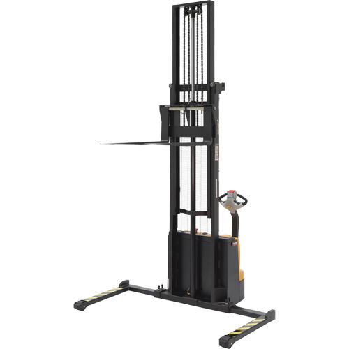 Gerbeur &agrave; m&acirc;t double, Fonctionnement &eacute;lectrique, Capacit&eacute; 2200 lb, Lev&eacute;e max 150" OSI Industrial Sales