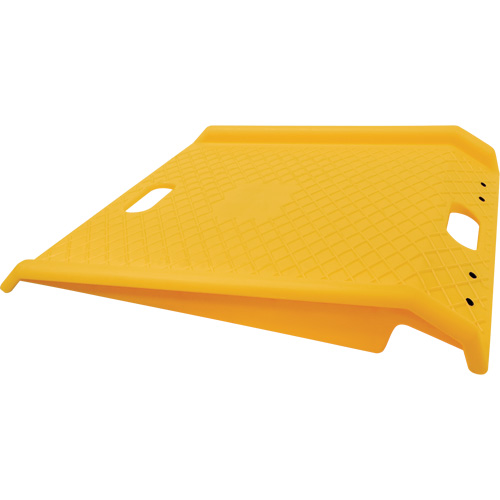 Rampe de trottoir portable en poly pour diable, Capacit&eacute; de 1000 lb, 27" la x 27" lo OSI Industrial Sales