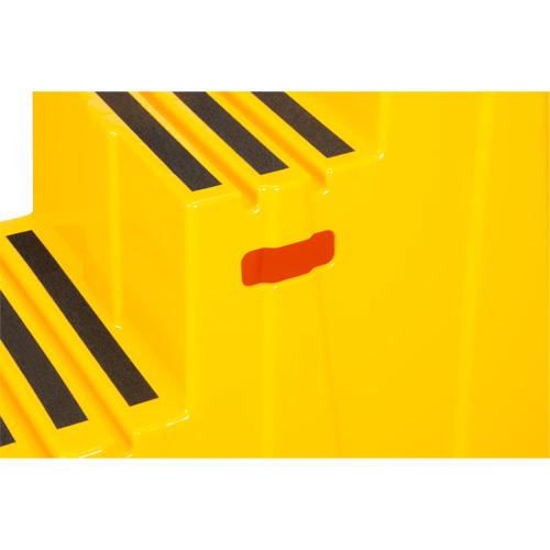 Escabeau industriel, 3 marches, 34-13/16" x 22-7/16" x Hauteur 28-1/2" OSI Industrial Sales