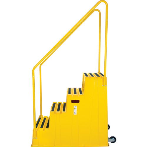 Industrial Step Stool, 4 Steps, 44" x 22-1/4" x 65-1/8" High OSI Industrial Sales