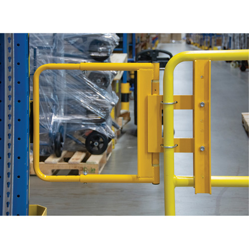 Barri&egrave;re &agrave; bascule de s&eacute;curit&eacute;, 21" h x 16" - 26" la OSI Industrial Sales