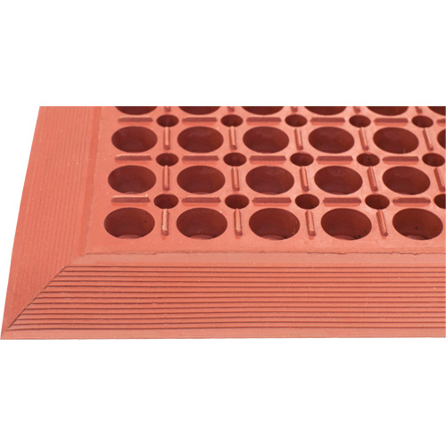 Competitor Series Mats, Slotted, 3' x 5' x 7/8", Orange, Natural Rubber OSI Industrial Sales