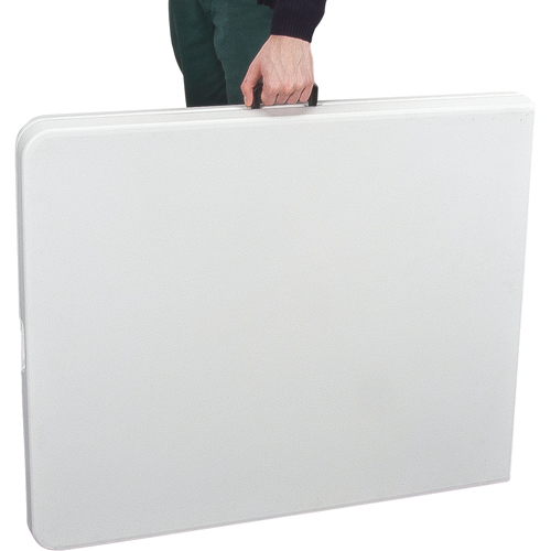 Table se pliant en deux, Rectangulaire, 72" l x 30" la, Poly&eacute;thyl&egrave;ne, Blanc OSI Industrial Sales