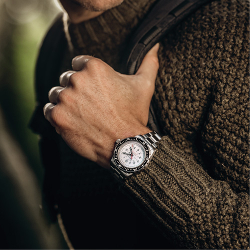 Grande montre automatique de plong&eacute;e &eacute;dition arctique GSAR avec bracelet en acier inoxydable, Num&eacute;rique, &agrave; piles, 41 mm, Argent OSI Industrial Sales