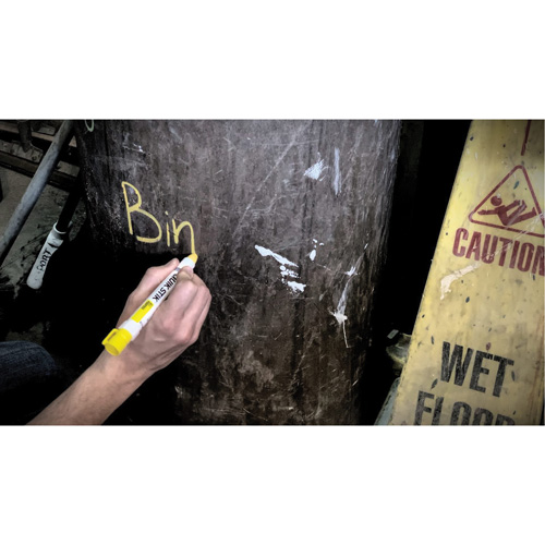 Quik Stik&reg; Twist-Up Paint Markers, Solid Stick, White OSI Industrial Sales