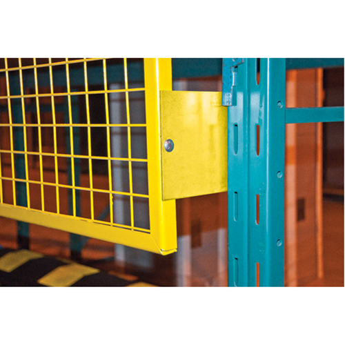 Grilles de protection arri&egrave;re pour palettier, 96" la x 48" h, Ferrures de 6" OSI Industrial Sales