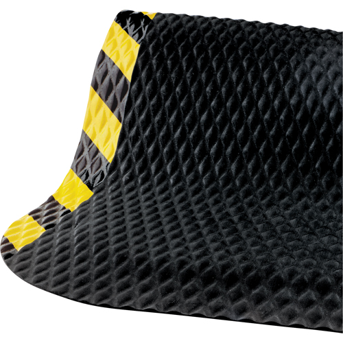 Hog Heaven No. 423 Mats, Diamond, 3-3/4' x 5-3/4' x 5/8", Black/Yellow, Nitrile OSI Industrial Sales