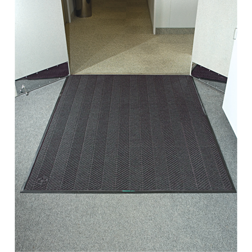 Waterhog&reg; Eco Elite Matting, Wiper/Scraper, 3' x 5' x 3/8", Grey Ash OSI Industrial Sales