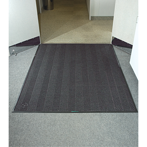 Tapis Waterhog Eco Elite, Essuie-pieds/grattoir, 6' x 8' x 3/8", Cendre grise OSI Industrial Sales