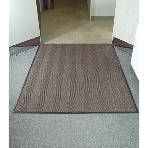 Waterhog&reg; Eco Elite Matting, Wiper/Scraper, 4' x 6' x 3/8", Chestnut Brown OSI Industrial Sales