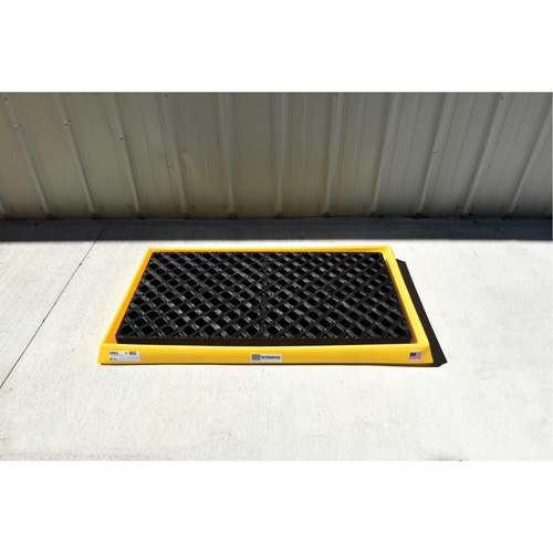 Plateaux Ultra-Containment Tray, 54" lo x 29,8" la x 3,5" h, Cap. de d&eacute;versement 14 gal. US OSI Industrial Sales