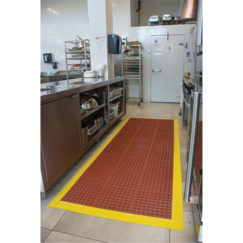 Tapis modulaire antifatigue, Nid d'abeilles, 3' x 3' x 1/2", Brun, Nitrile/Caoutchouc OSI Industrial Sales