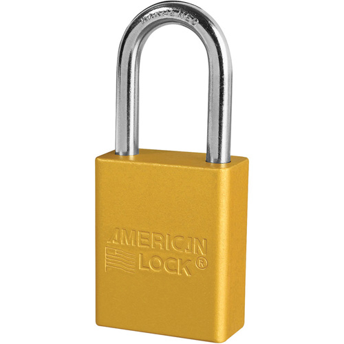 Cadenas de s&eacute;curit&eacute; American Lock, Jaune, Cl&eacute;s identiques, Aluminium, Largeur de 1-1/2" OSI Industrial Sales