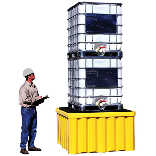Palette antid&eacute;versement avec drain Ultra-IBC Spill Pallet , Capacit&eacute; de d&eacute;versement 400 gal. US, 58,75" x 58,75" x 33" OSI Industrial Sales