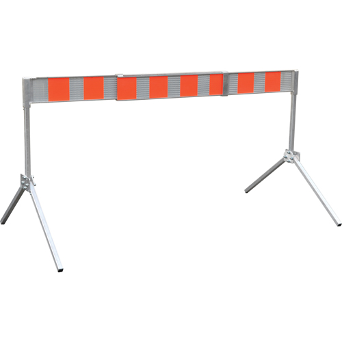 Barricade de rue, En A, 6' lo x 5-1/2" h, Orange/Blanc OSI Industrial Sales