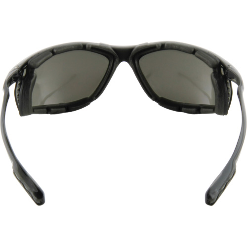 Lunettes de s&eacute;curit&eacute; avec joint en mousse Virtua, Lentille Grise/fum&eacute;e, Antibu&eacute;e, ANSI Z87+/R&eacute;pond ou surpasse la norme CSA Z94.3 OSI Industrial Sales