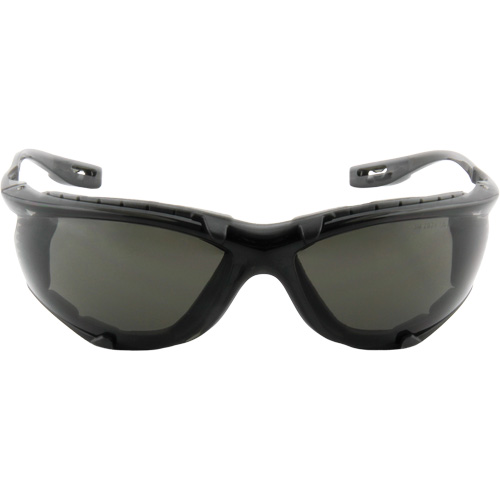 Lunettes de s&eacute;curit&eacute; avec joint en mousse Virtua, Lentille Grise/fum&eacute;e, Antibu&eacute;e, ANSI Z87+/R&eacute;pond ou surpasse la norme CSA Z94.3 OSI Industrial Sales
