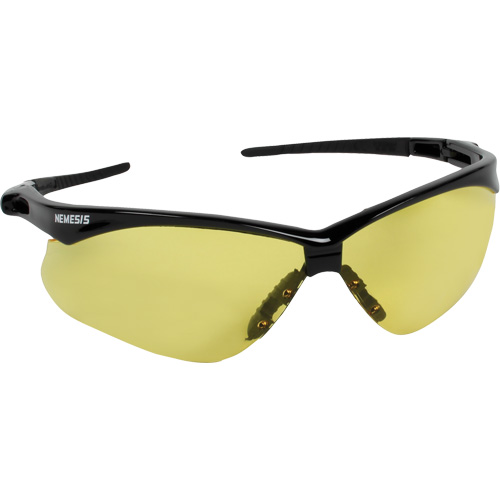 Lunettes de s&eacute;curit&eacute; Nemesis de Kleenguard, Lentille Ambr&eacute;e, ANSI Z87+/R&eacute;pond ou surpasse la norme CSA Z94.3 OSI Industrial Sales