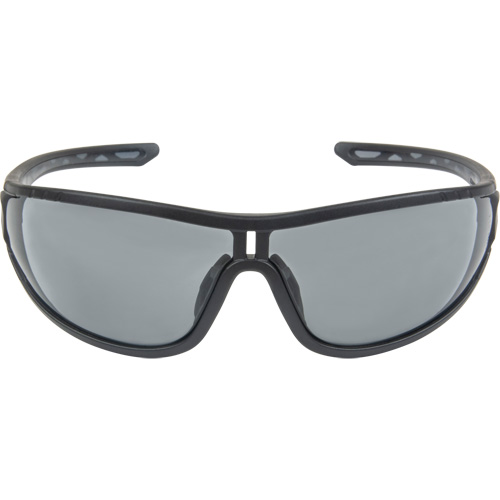 Lunettes de s&eacute;curit&eacute; de s&eacute;rie Z3000, Lentille Grise/fum&eacute;e, Anti-&eacute;gratignures, ANSI Z87+/R&eacute;pond ou surpasse la norme CSA Z94.3 OSI Industrial Sales
