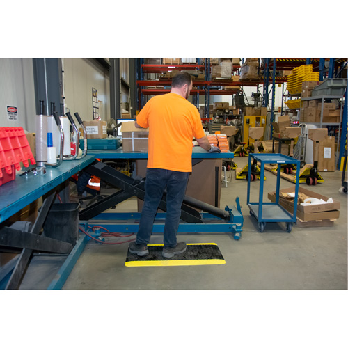 Tapis antifatigue, Losange, 1-2/3' x 3-1/4' x 3/4", Noir/Jaune, Polyur&eacute;thane OSI Industrial Sales