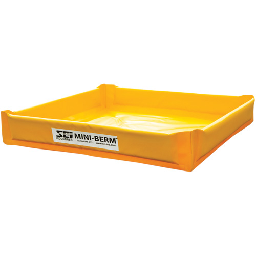 Berme de confinement compacte Mini-Berm en PVC jaune, Capacit&eacute; 60 gal. US, 4' la x 4' lo x 6" h OSI Industrial Sales