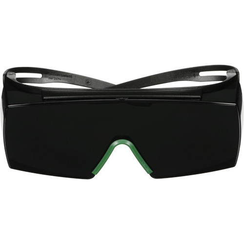 Lunettes de s&eacute;curit&eacute; SecureFit s&eacute;rie 3700 SF3750AS-BLK, Lentille Gris/IR 5.0, Anti-&eacute;gratignures, ANSI Z87+/R&eacute;pond ou surpasse la norme CSA Z94.3 OSI Industrial Sales