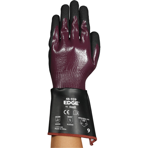 Gants &agrave; manchette 48-939 EDGE, Taille 6, Calibre 13, Rev&ecirc;tement Nitrile, Enveloppe en Polyester/PEHP/Spandex, ASTM ANSI niveau A4 OSI Industrial Sales