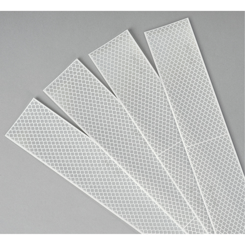 3M Scotchlite Diamond Grade mat&eacute;riau de perceptibilit&eacute; S&eacute;rie 983, 2" la x 12" lo, Blanc OSI Industrial Sales