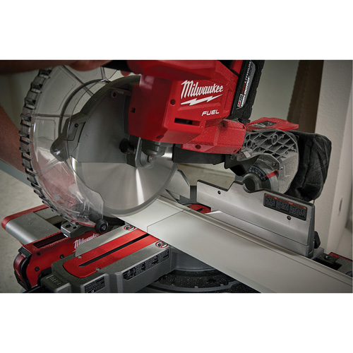 Ensemble scie &agrave; onglets combin&eacute;s coulissante &agrave; biseau double M18 Fuel OSI Industrial Sales