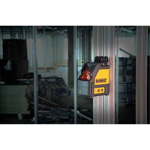 Niveaux laser &agrave; nivellement automatique (horizontal & vertical) OSI Industrial Sales