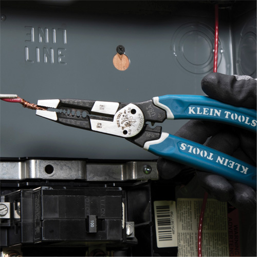 Outil polyvalent Klein-Kurve pour d&eacute;nuder, couper et sertir les fils, 8-1/4" lo, 8 - 20 AWG OSI Industrial Sales