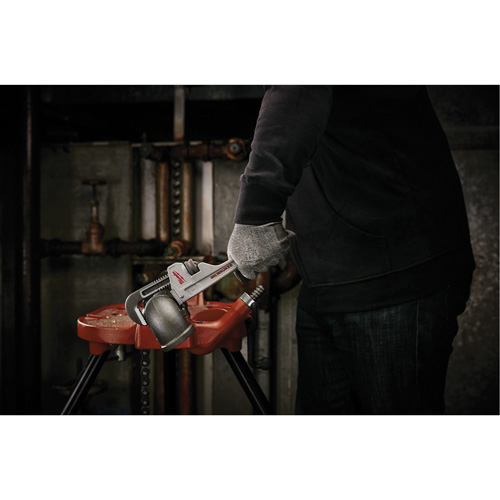 Cl&eacute; &agrave; tuyau, Cap des m&acirc;choires 1-1/2", Longueur 10", Prise Ergonomique OSI Industrial Sales