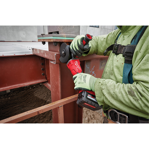 Meuleuse &agrave; frein sans blocage avec interrupteur &agrave; palette plate M18 Fuel, 18 V, Mandrin 5", Lithium-ion OSI Industrial Sales