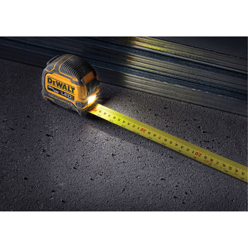 Ruban &agrave; mesurer TOUGHSERIES &agrave; lampe, 26'/8 m, Marques de goujon Imp&eacute;rial & m&eacute;trique OSI Industrial Sales