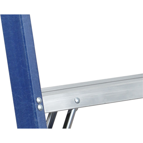 Industrial Duty Stepladders (6300 Series), 4', Fibreglass, 250 lbs. Capacity, Type 1 OSI Industrial Sales